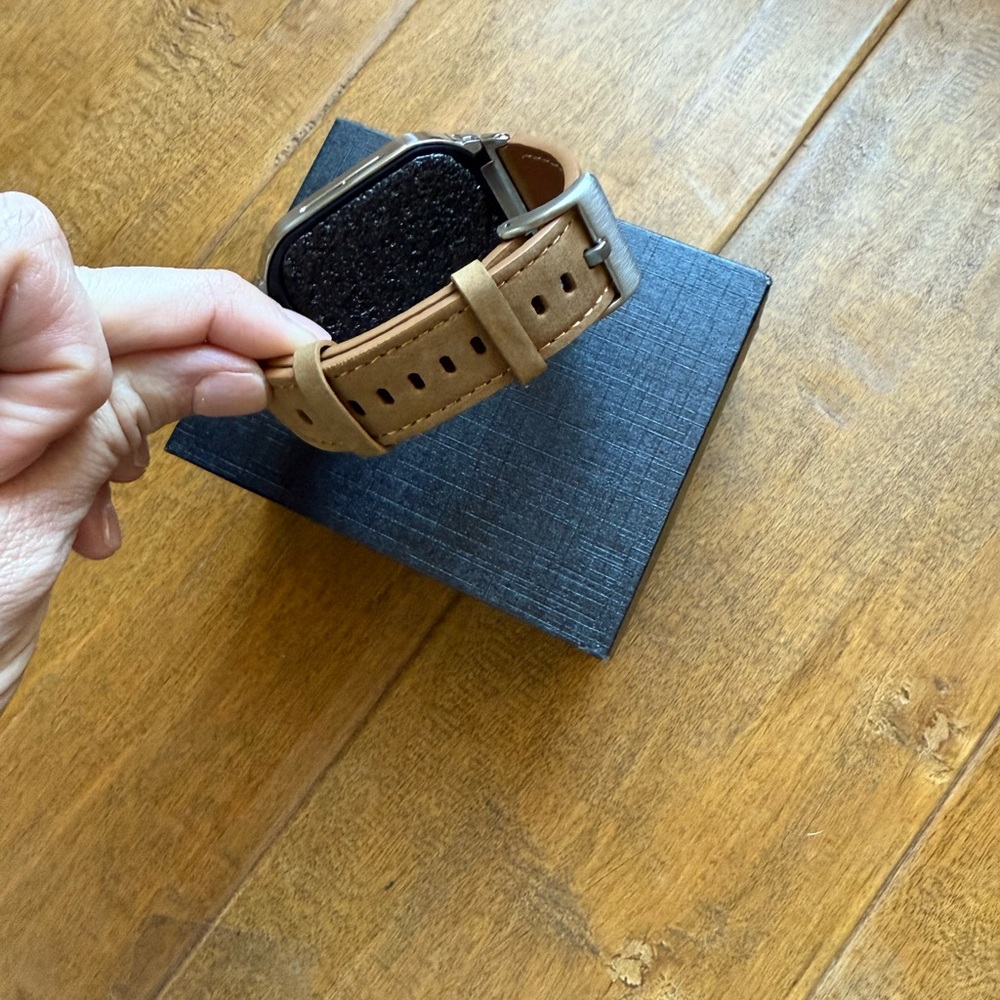 Men’s Apple Watch band - Picture 4 of 5